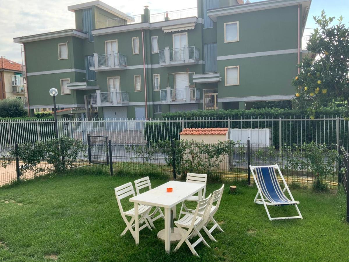 Casa Vacanze Romeo Pietra Ligure Bagian luar foto